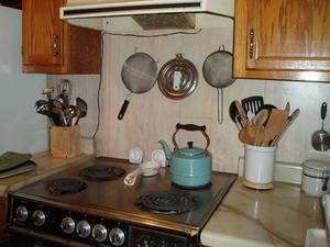 More of the kitchen. I love the coziness of it!