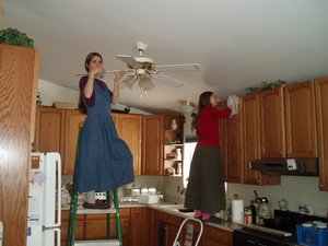 Sarah came over every week for two months before the wedding to help us with projects. Here Sarah and Elisabeth are doing intensive cleaning before the wedding weekend.