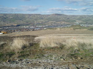 Pictures on our arrival in the Northwest. No more coats--warm sunshine--green grass! This is Lewiston, ID.