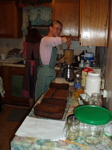 Sarah came over for two days to help Kristina with the cooking class.