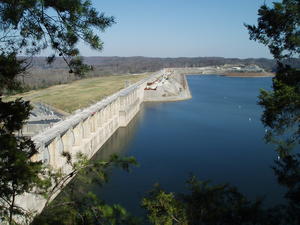 Wolf Creek Dam