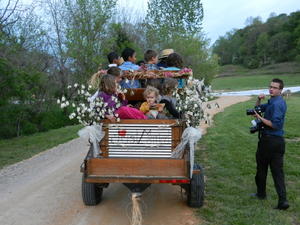 The kids all piled in the wagon for another ride. We headed back to our car and drove to Israel and Kyla's house.