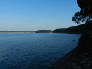 Looking back along the lake.