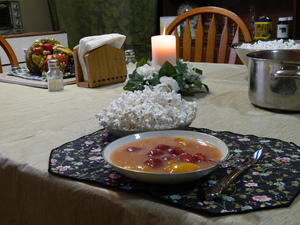 Mmmmmm! Fruit soup and popcorn!