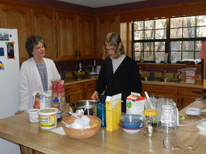 Our first stop on our trip to GYC was in Louisana to visit Grams and Papa. Here's Kristina and Grams fixing pancakes for breakfast.