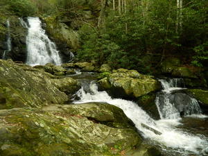 The Spruce Flats Falls were breathtaking! And it was a quiet spot--we only met two people on the trail the whole way there. It was like we had the whole place to ourselves.