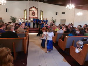 The flower girls behaved perfectly with some encouragement from Kristina!