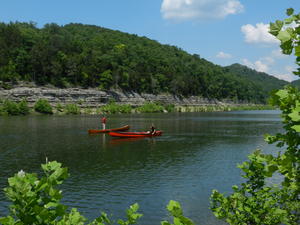 Daniel gave Erick some lessons on solo-paddling a canoe, while standing up!