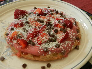 This was the Sunday morning breakfast that Kristina made for Erick before he headed off. Waffles, strawberry/banana smoothie, fresh strawberries, shredded coconut and carob chips! Mmmmm!!