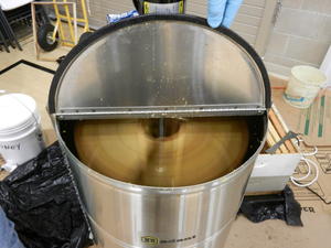 The spinning machine.