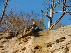 Moses on top of the arch